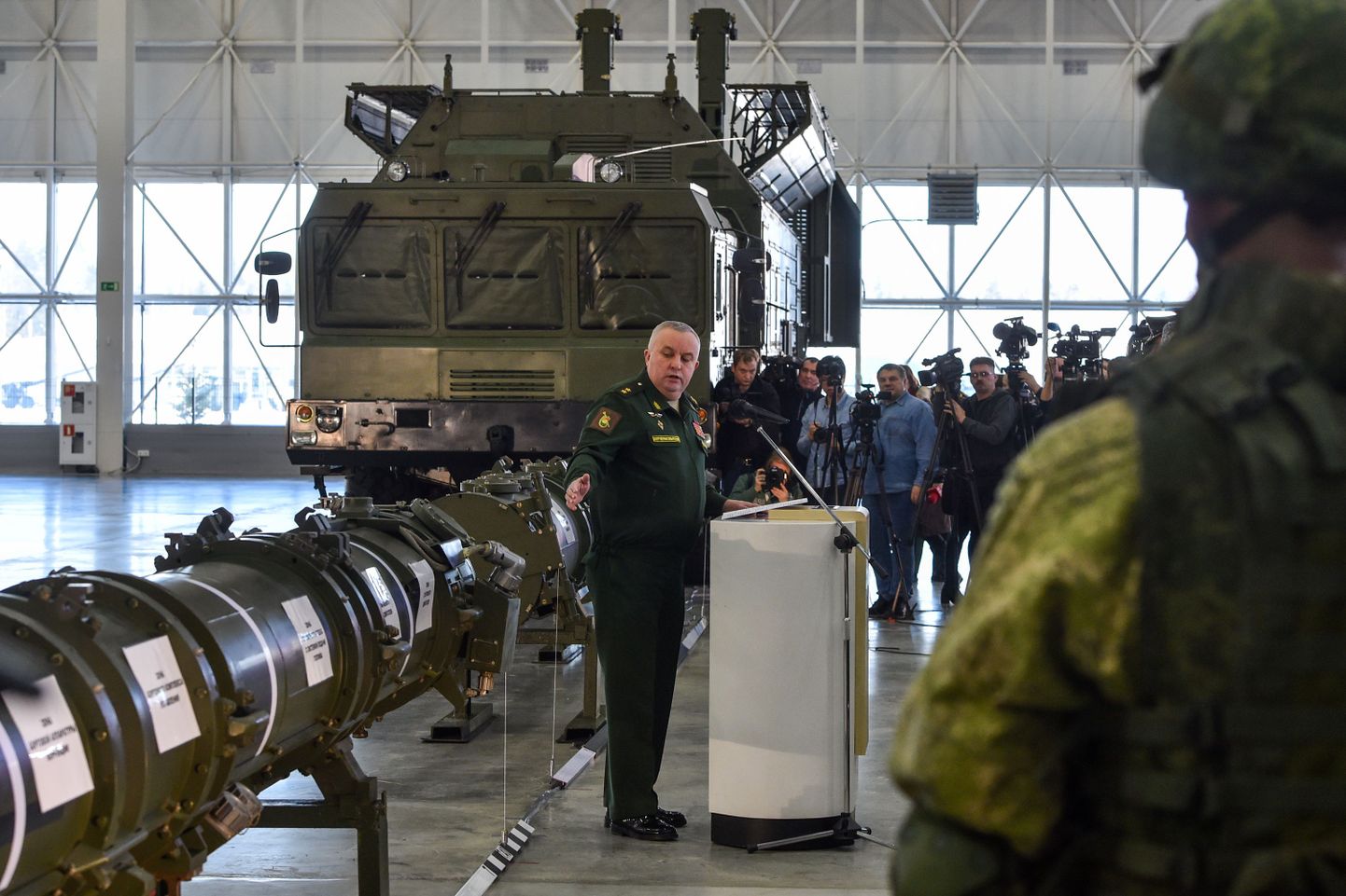 Venemaal tutvustati eile avalikkusele raketisüsteemi 9M729, mis Ameerika Ühendriikide ja NATO sõnul rikub Venemaa ning Ühendriikide vahel sõlmitud keskmaa tuumajõudude lepingut (INF).