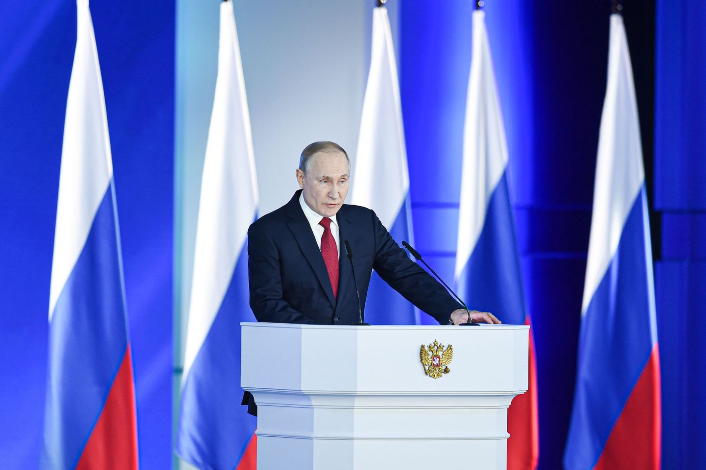 Venemaa president Vladimir Putin juhatas kolmapäeval sisse muudatused Venemaa juhtkonnas.