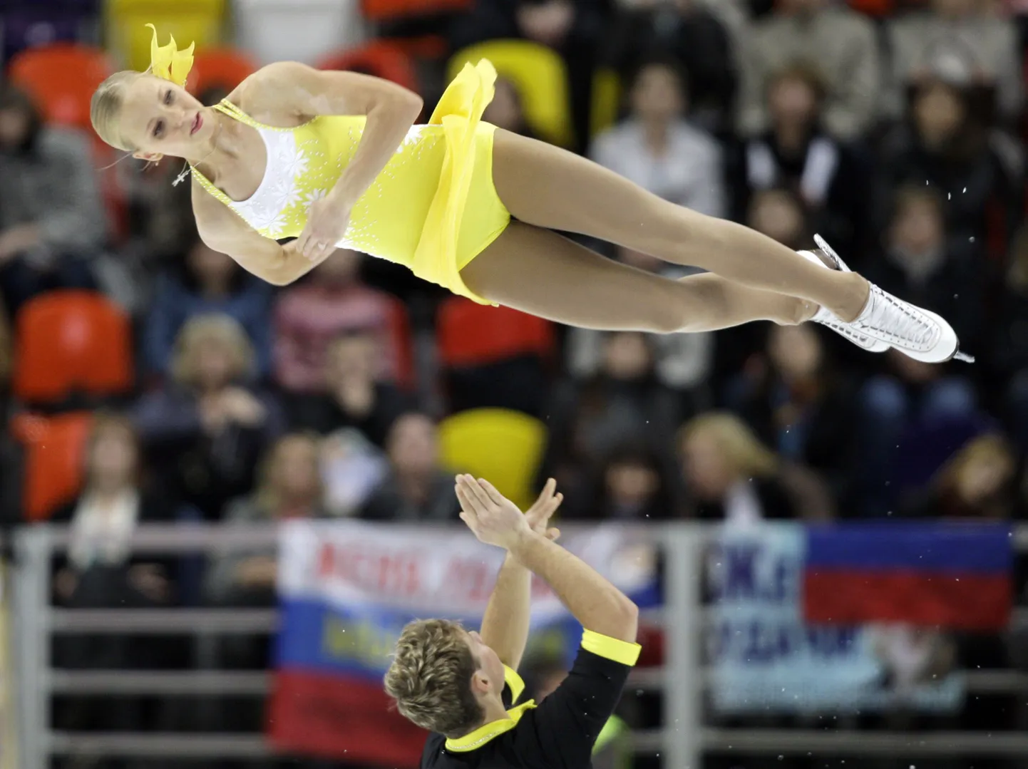 Maria Sergejeva ja Ilja Glebov Moskva GP-etapil lühikava esitamas.