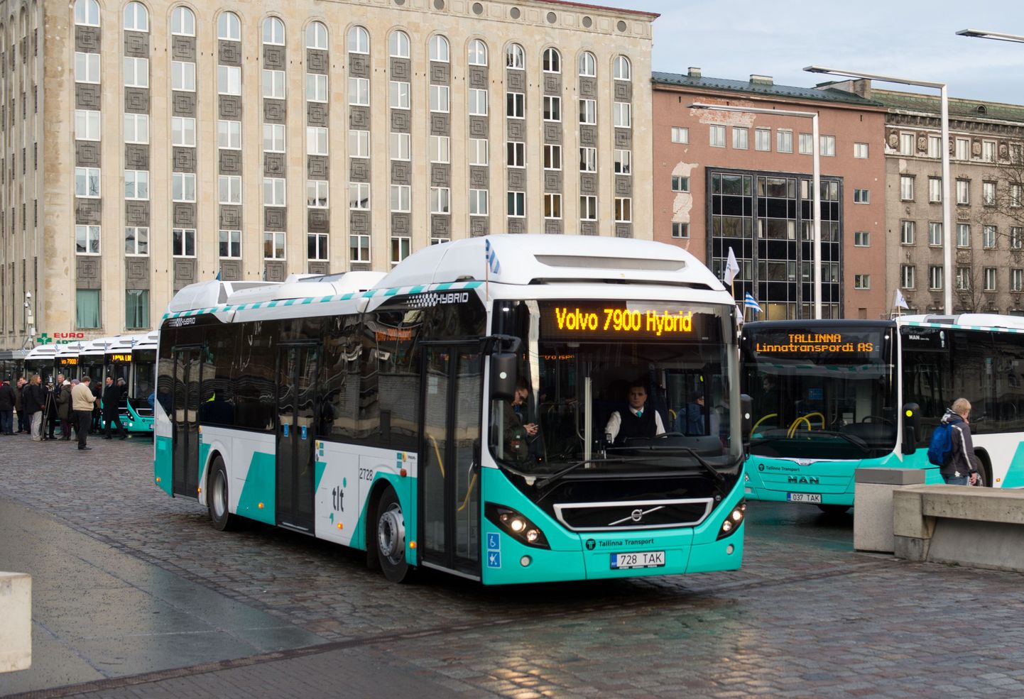 Tallinna tasuta ühistransport meelitab naaberomavalitsustes elavad inimesed pealinna elanikeregistrisse.