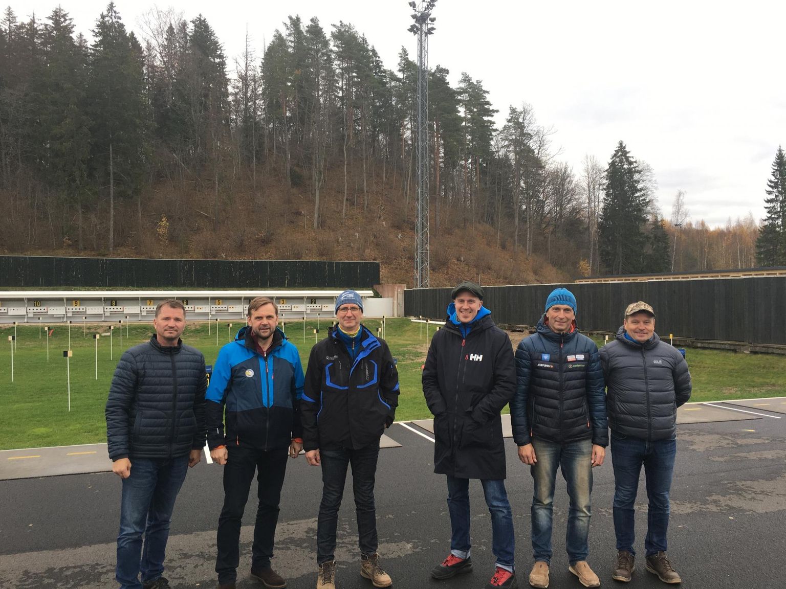 Tehvandi spordikeskuse inspekteerimisel osalesid Kristjan Oja (vasakult), Aivar Nigol, Tiit Tammemäe, Marek Miil, Neeme Ernits ja Hillar Zahkna.