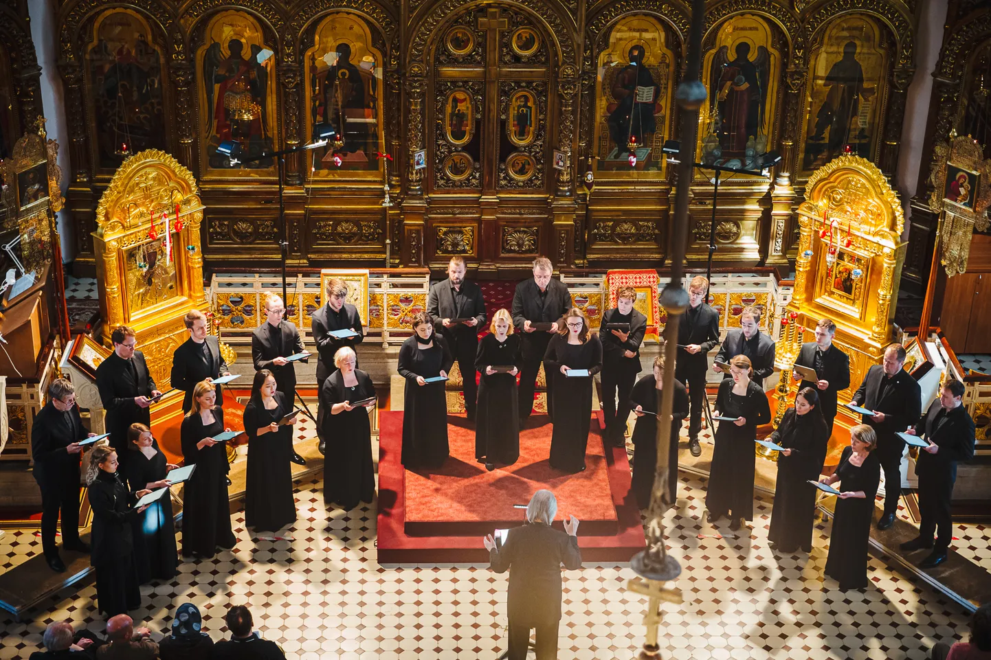 В прошлом году в Нарвском Воскресенском кафедральном соборе произведения Арво Пярта прозвучали в исполнении камерного хора Эстонской филармонии.