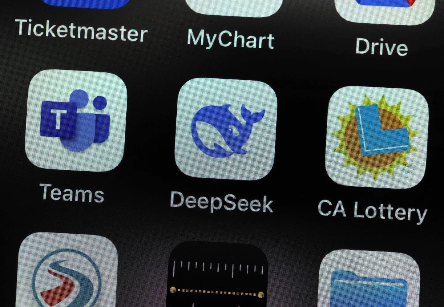 DeepSeek väidab, et nende tehisaru saab treenida väga palju odavamalt kui näiteks ChatGPT oma​