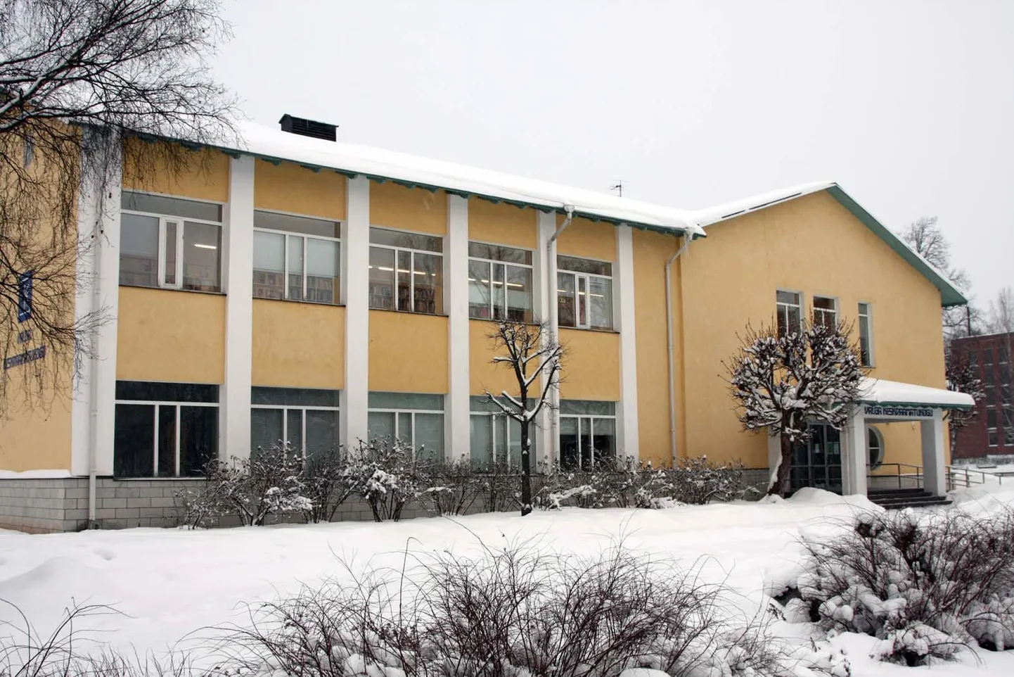 Valga linna küsitluspunkt asub Valga keskraamatukogus.