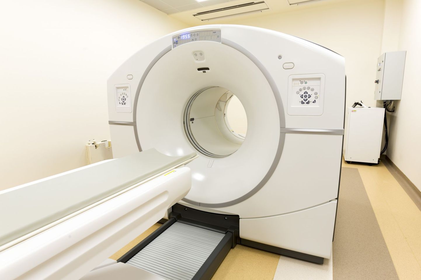Magnetresonantstomograafi saavad kasutada töös eelkõige neuroloogid ja ortopeedid.