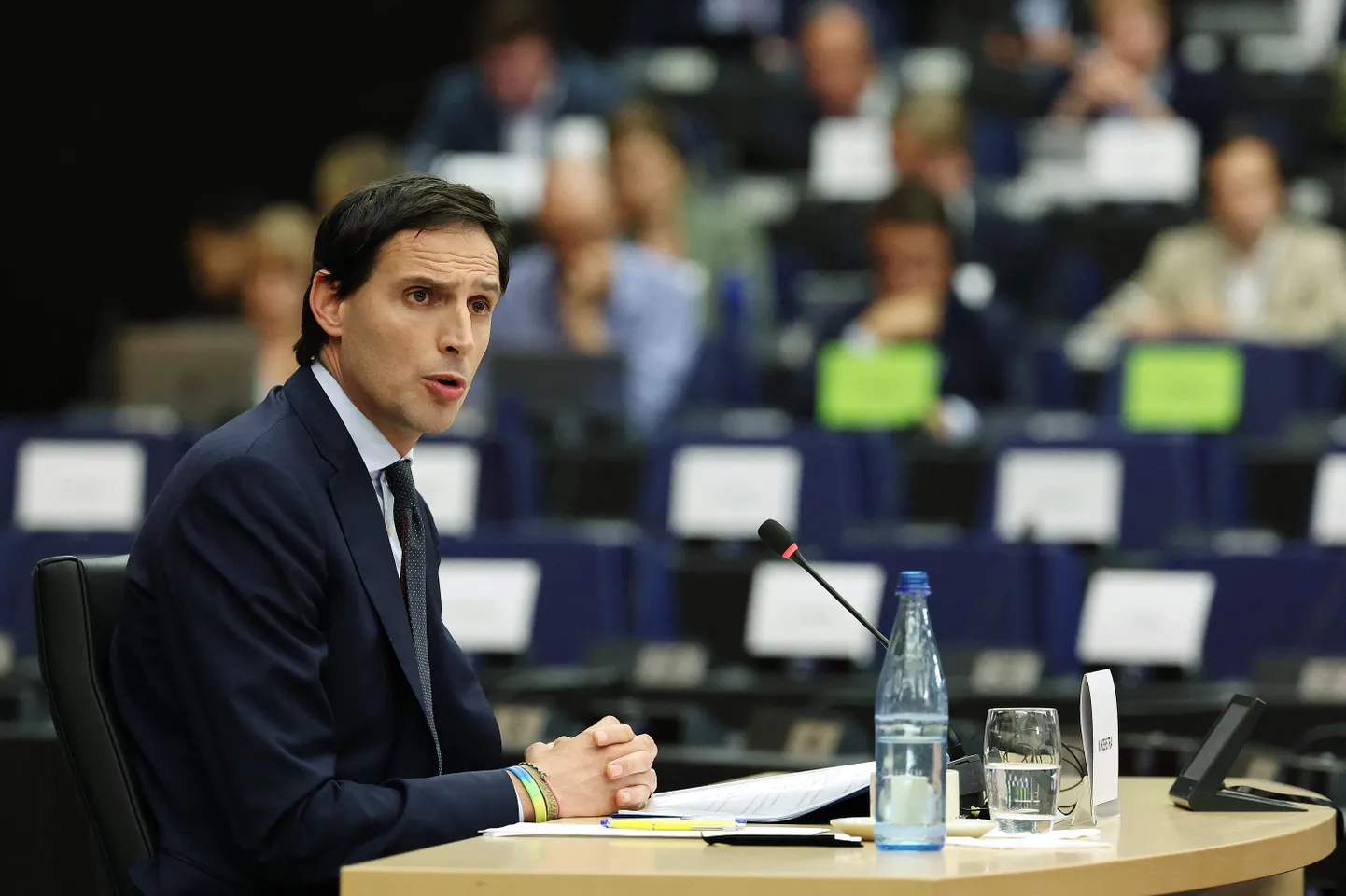 Euroopa Komisjoni kliimavolinikuks kandideeriv Hollandi eksvälisminister Wopke Hoekstra europarlamendi kuulamisel.