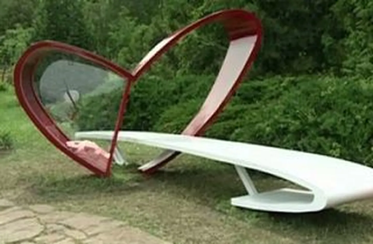 Памятник целомудрию в Кишиневе