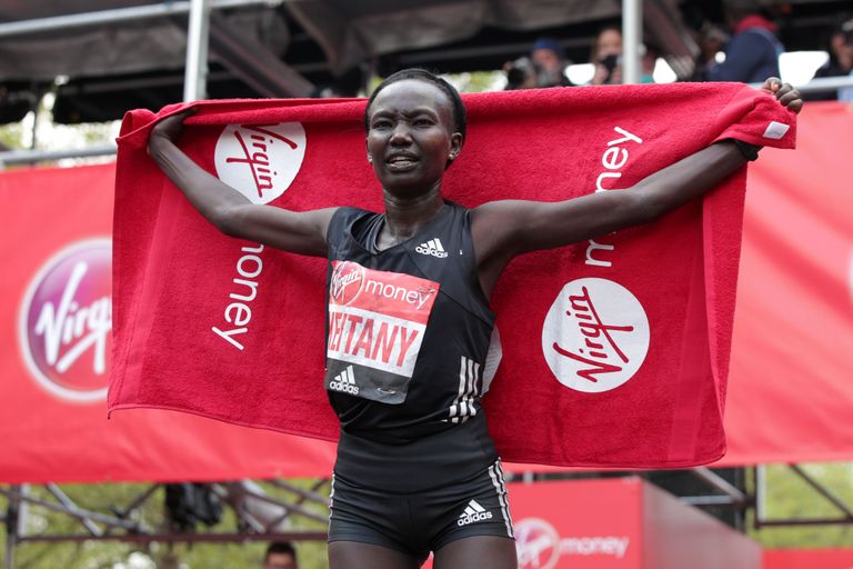 Londoni maratoni selle aasta naisvõitja, keenialanna Mary Keitany