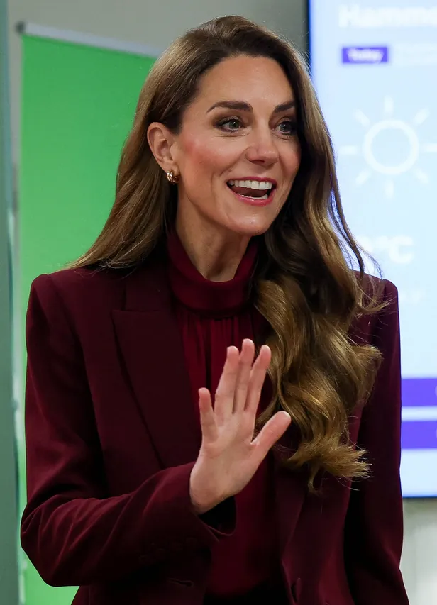 Close-up of Princess Kate's hand showing only the wedding band