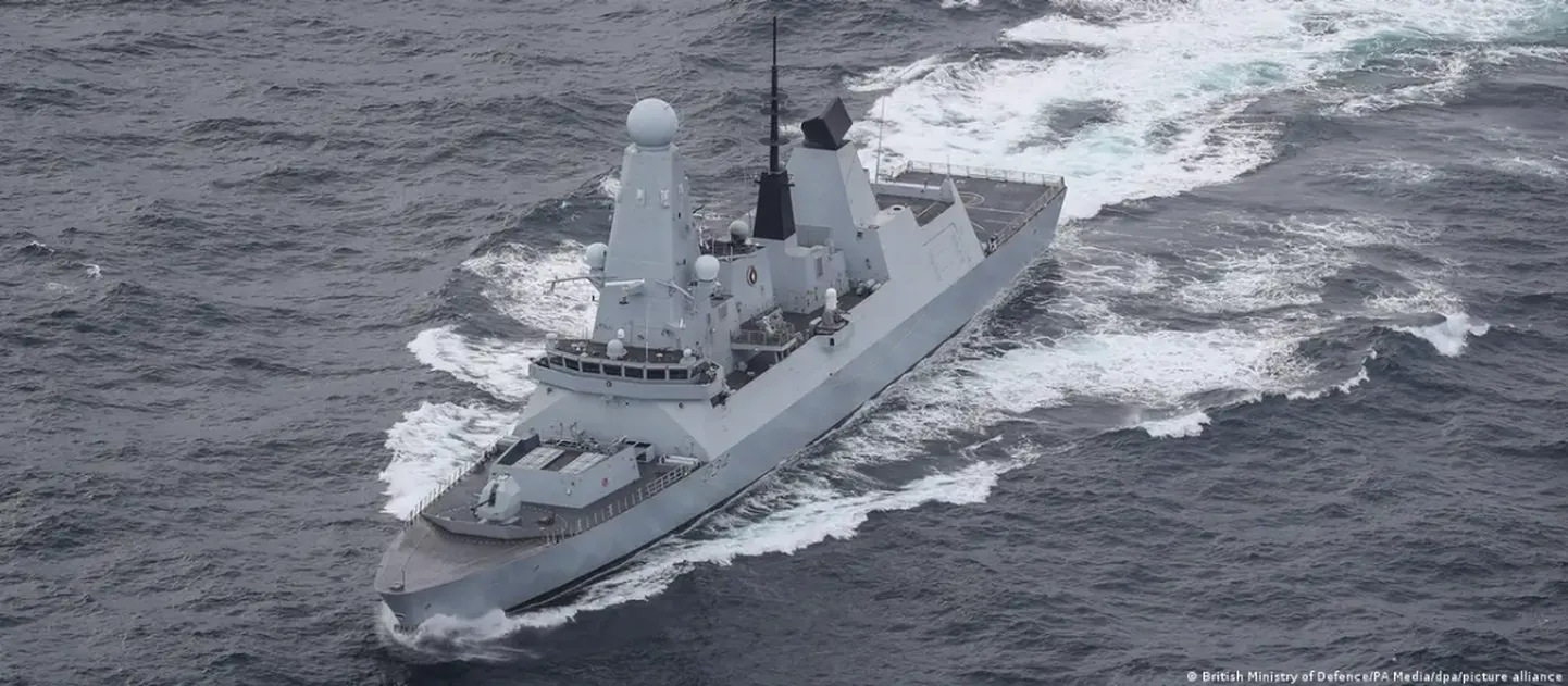Британский эсминец HMS Diamond (фото из архива)
