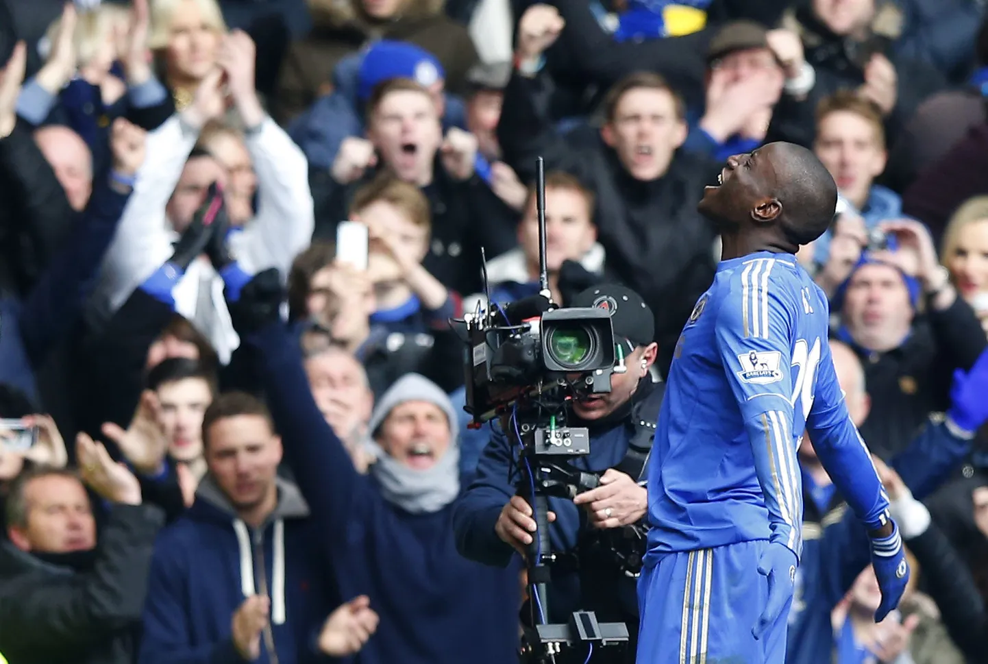 Demba Ba tähistamas ManU vastu löödud väravat.
