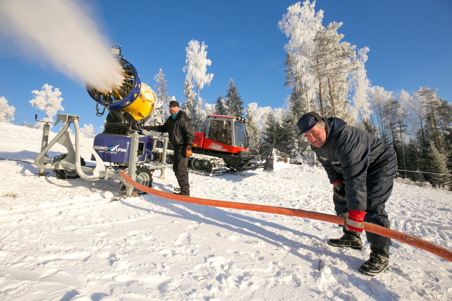 Pärnumaale rajatakse riigi abiga veel kuni paar kunstlund tootvat tervisespordikeskust, et lumevaestel talvedelgi saaks talisporti harrastada.