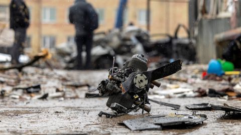 Uzbruka brīdī, kad Zelenskis runāja ar pāvestu: okupantu triecienos Ukrainā nogalināti vairāki cilvēki