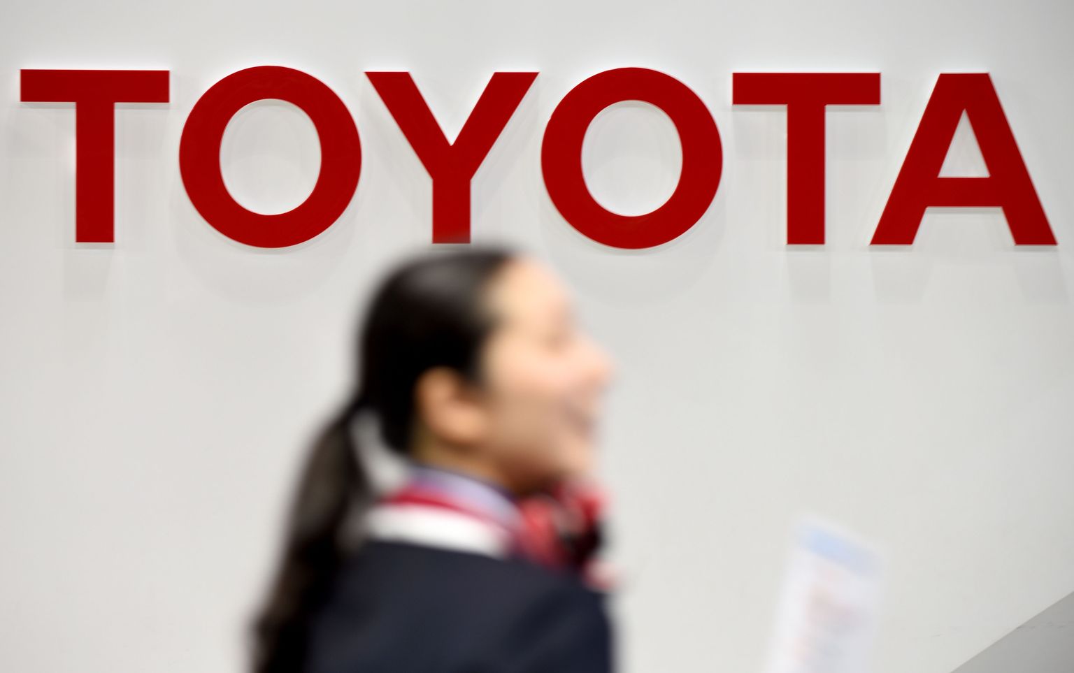 Taustal Toyota logo