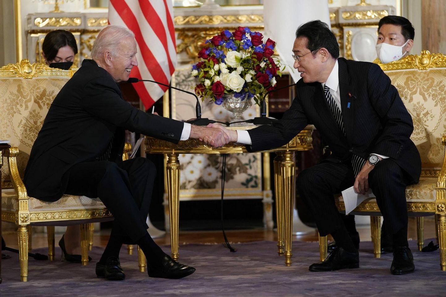 Ameerika Ühendriikide president Joe Biden (vasakul) ja Jaapani peaminister Fumio Kishida Tokyos. 