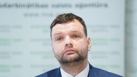 ДЕКЛАРАЦИИ ЧИНОВНИКОВ ⟩ Долги главы Минблага в прошлом году составили почти 230 тысяч евро