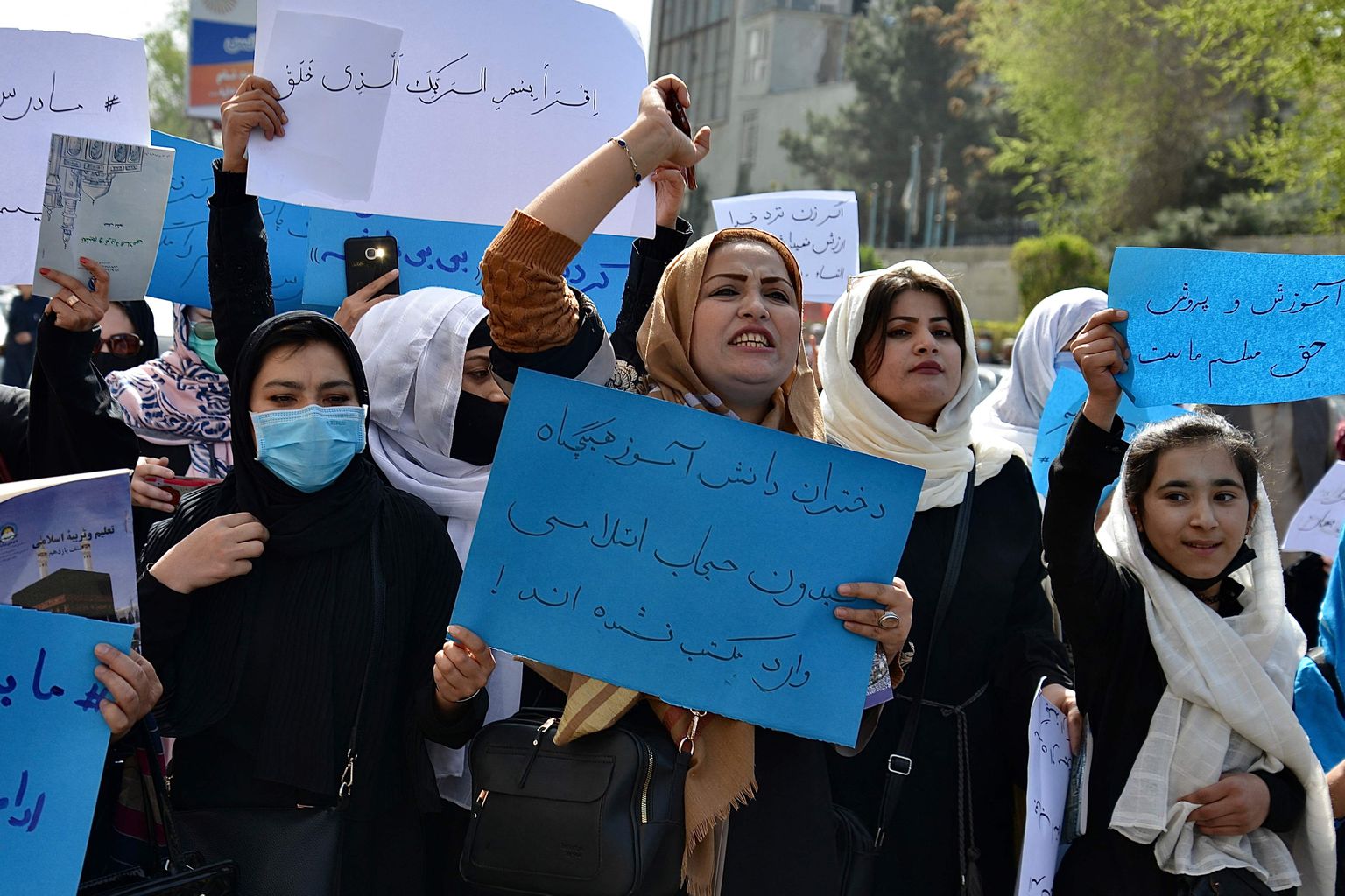 26. märtsil leidis Talibani haridusministeeriumi eest aset sarnane protest.