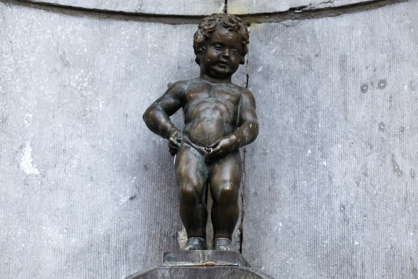 Brüsseli kuulus sümbol skulptuur Manneken Pis.