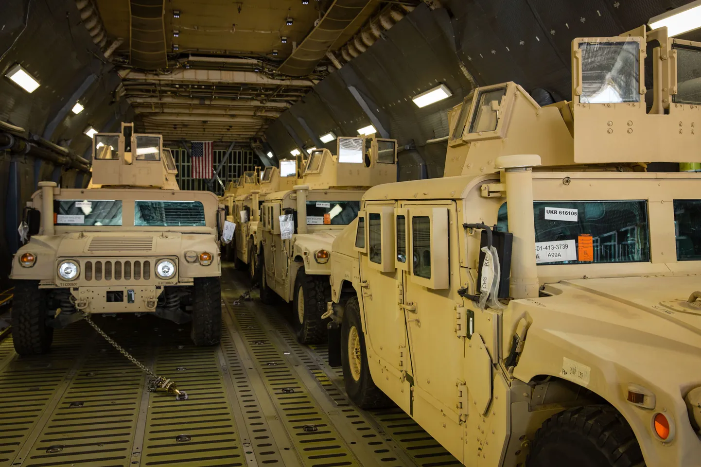 Humveed USA lennuki pardal