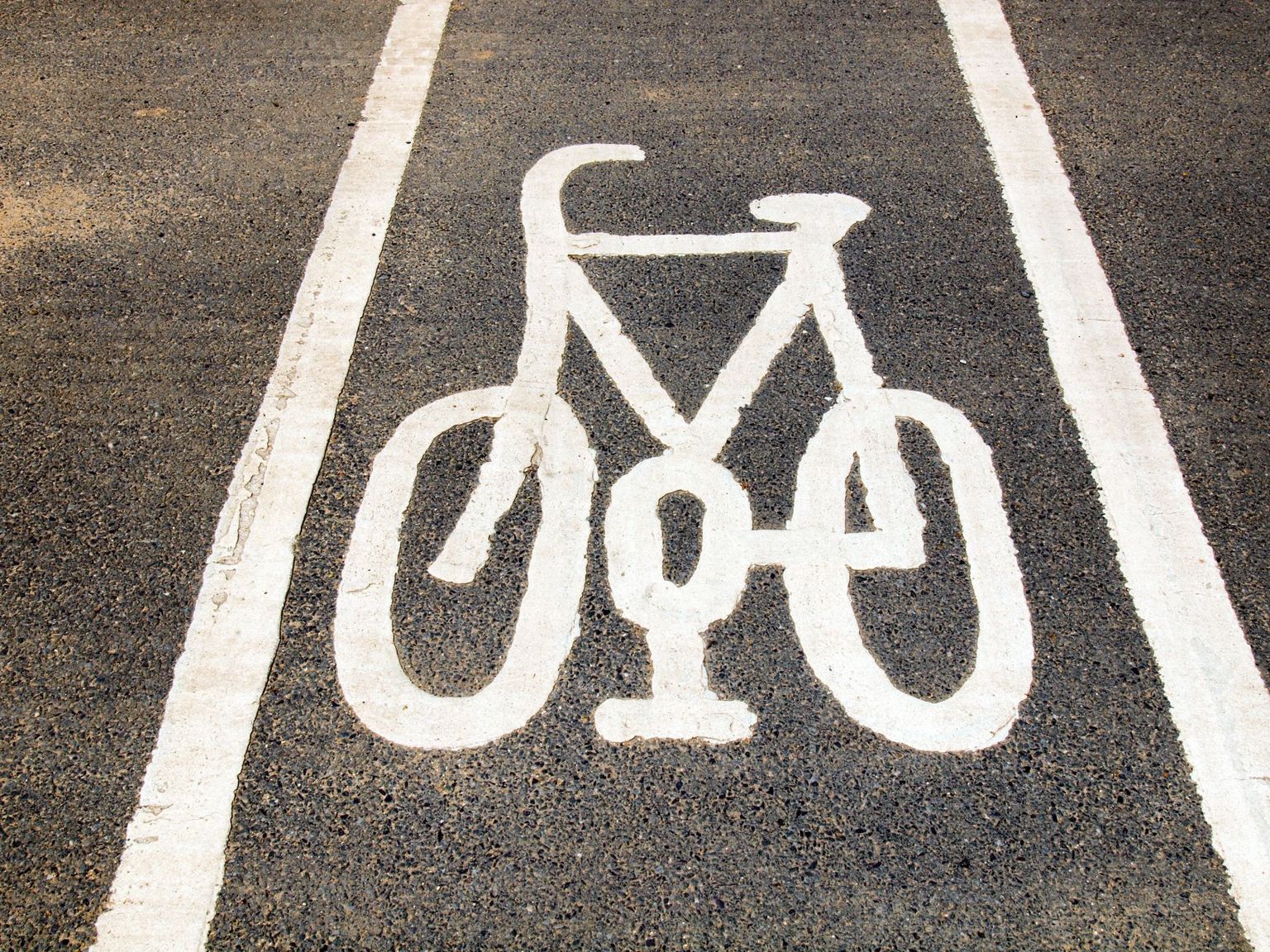 Велосипедная дорога. Иллюстративный снимок.