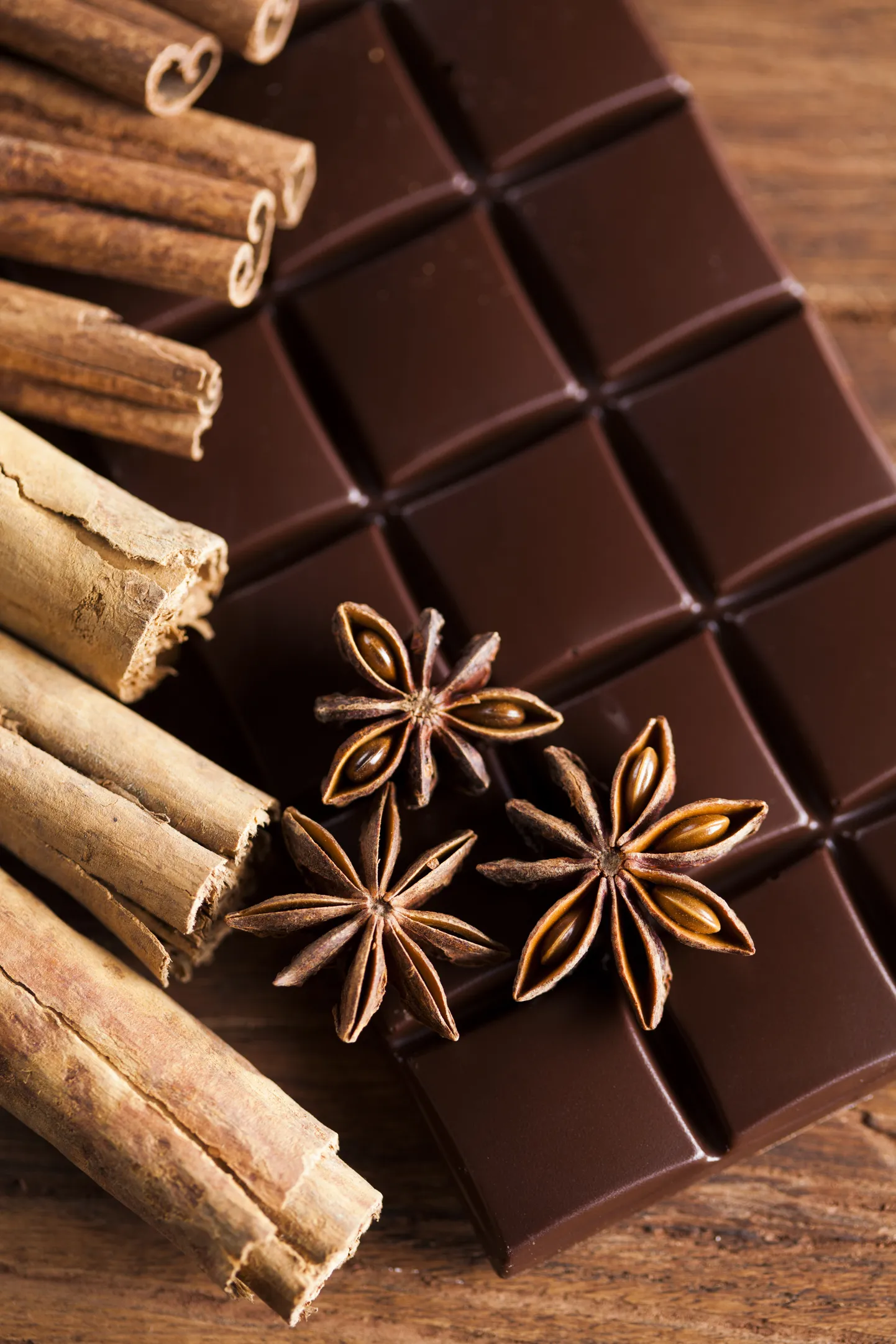 Kaneel ja tume šokolaad vähendavad magusaisu.