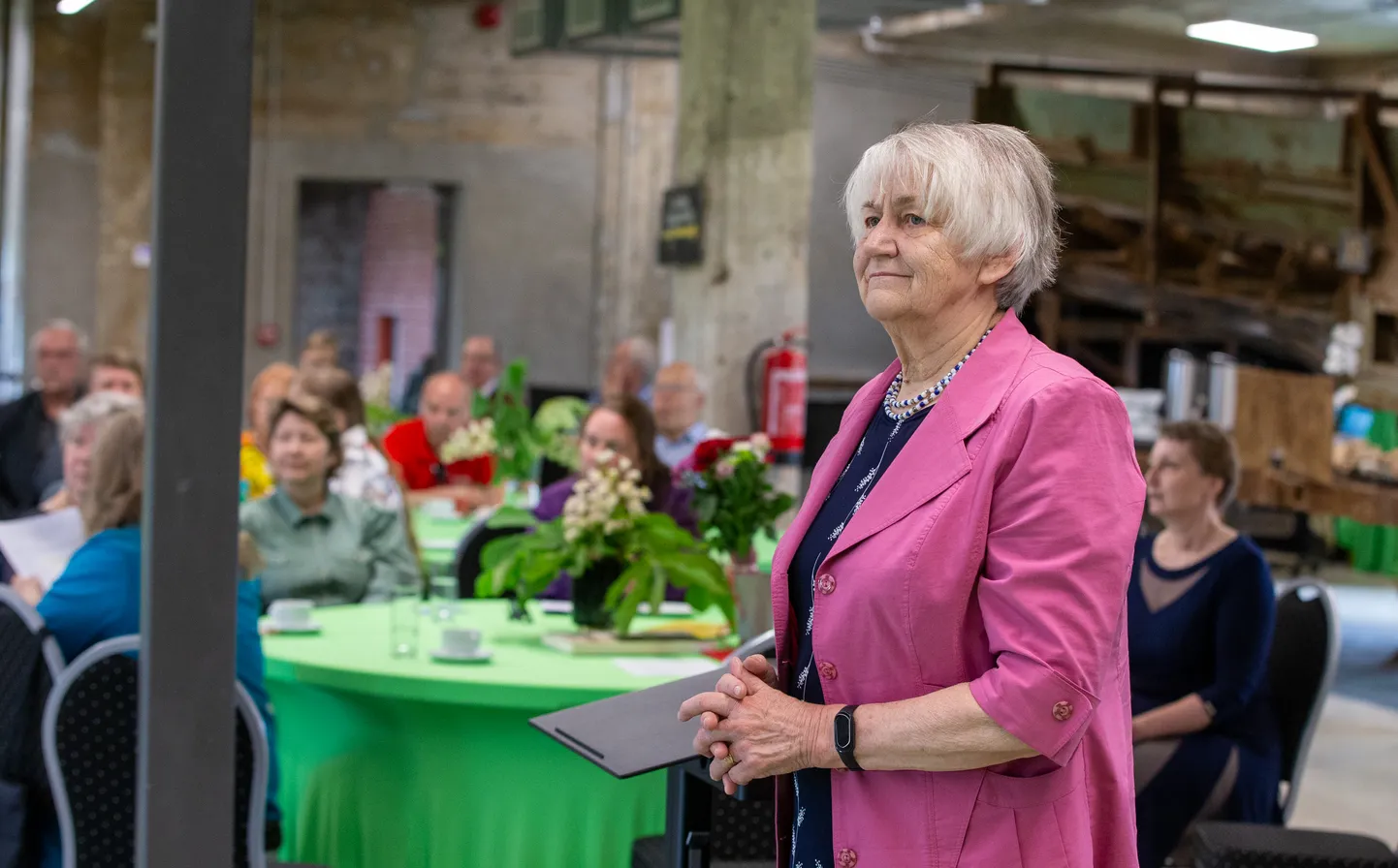 Kaja Niinlaup rääkis Eesti kaevandusmuuseumis peetud Ida-Viru külade inspiratsioonipäeval, et järgmine Eesti külade maapäev tuleb Toilas. Selle edukaks läbiviimiseks on vaja tihedat koostööd nii Ida-Viru valdade kui ka küladega.