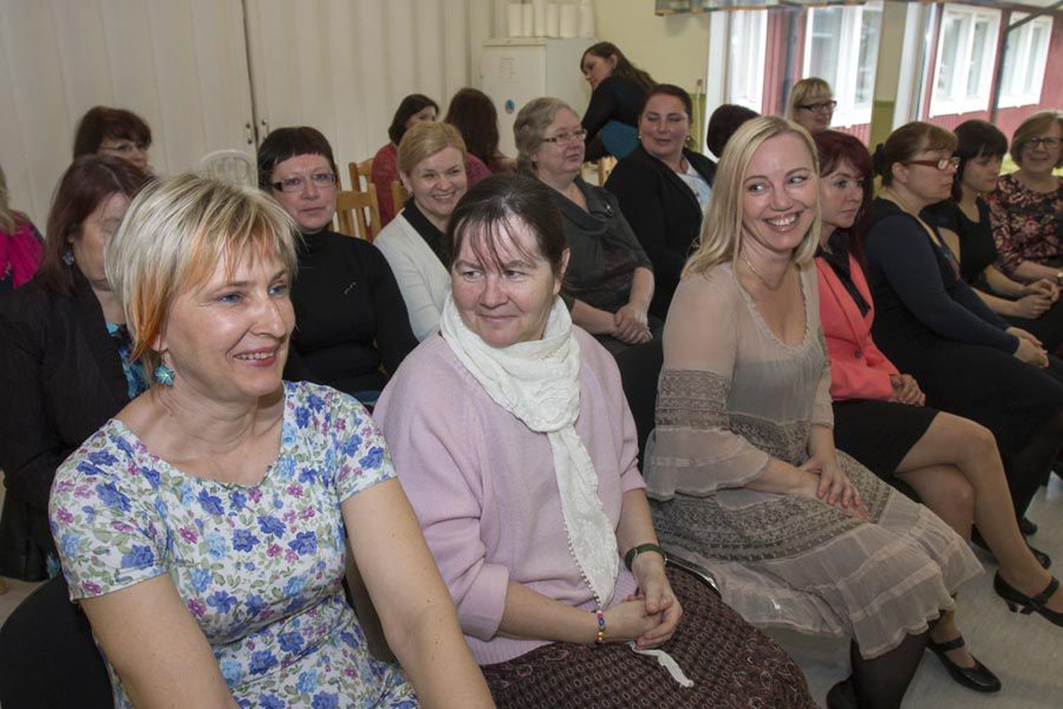 15 sihtasutuse Perekodu töötajat asusid eelmisel reedel õppima Tallinna tervishoiu kõrgkooli lapsehoidja erialale. Õpe on töökohapõhine, sestap toimus ka avaaktus Perekodu ruumides.