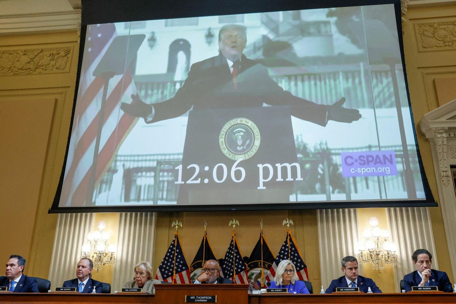 Ühendriikide esindajatekoja uurimiskomisjon näitas videot Trumpist 6. jaanuaril oma toetajatele Washingtonis kõnet pidamas.
