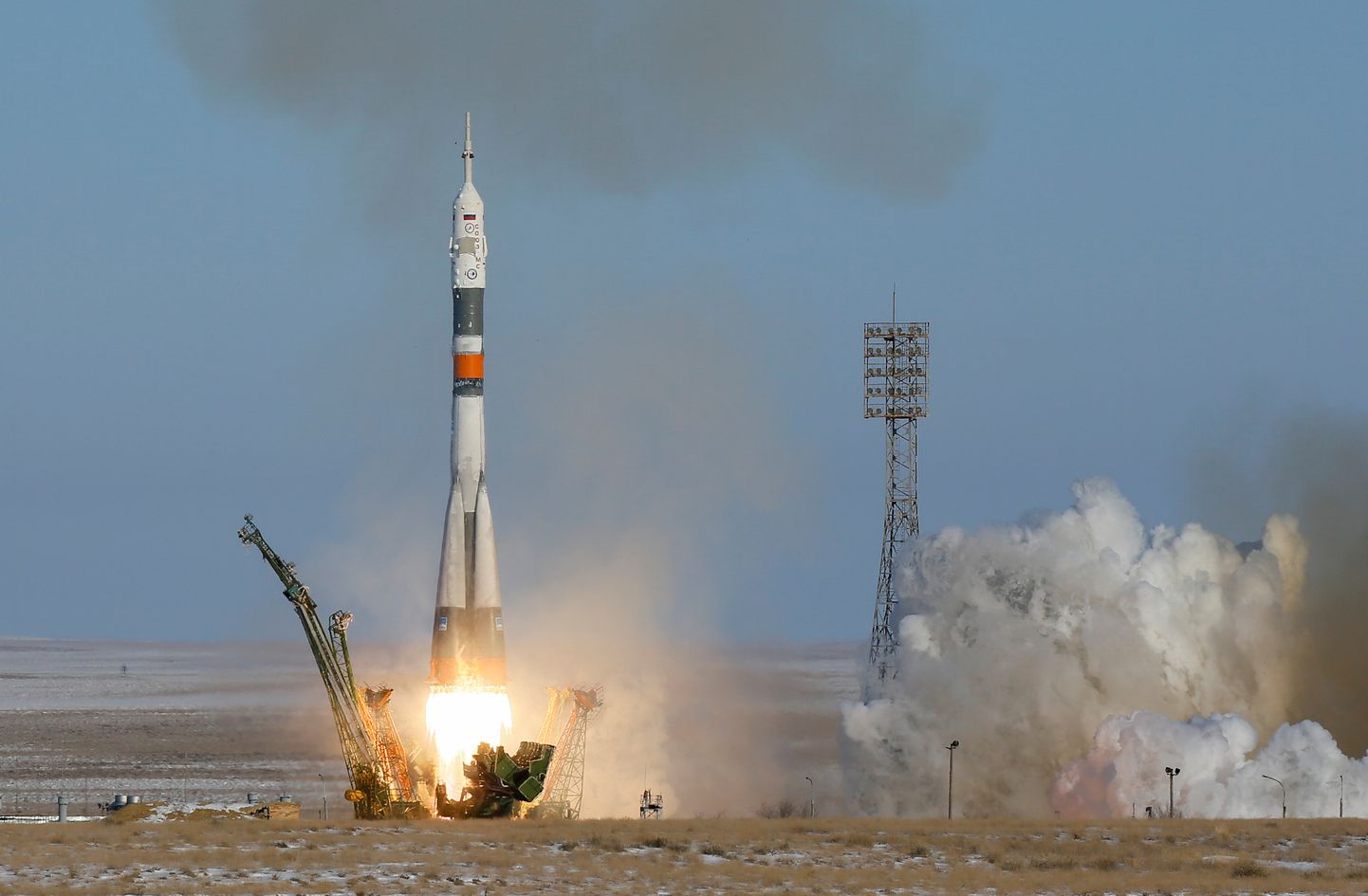Vene kosmoselaev Sojuz ISSile suundumas.