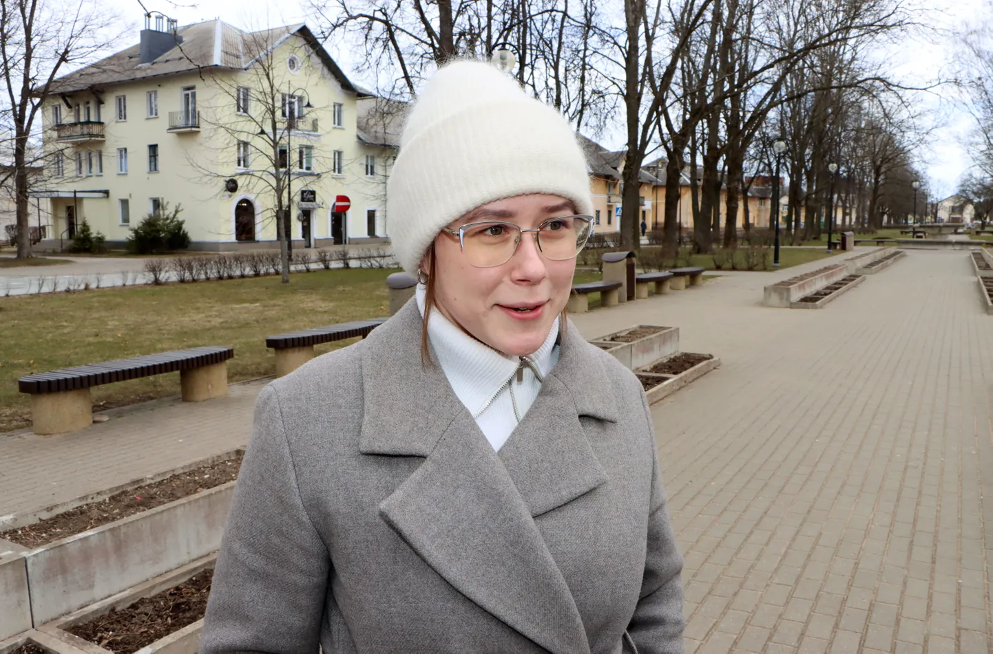 Ксения Бразовских готова приложить все свои знания и силы, чтобы родной город становился еще краше. Вазоны на Кескаллеэ в мае снова зацветут и будут благоухать до поздней осени.