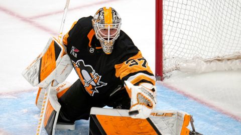 Pitsburški "Penguins" brez Šilova izgubili proti "Maple Leafs"