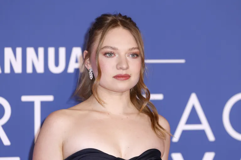 Mia Threapleton