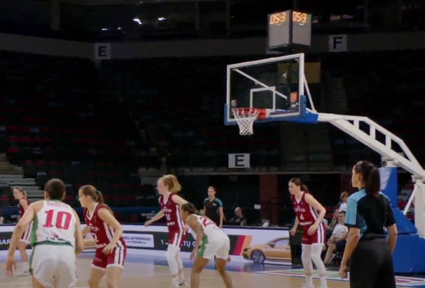 Баскетболистки сборной Латвии U-20 вышли в полуфинал чемпионата Европы