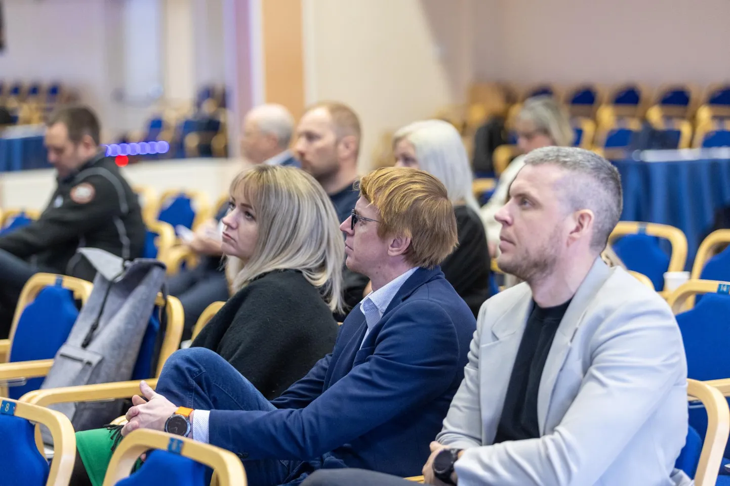 Mulgi valla ettevõtjad näevad vajadust teha suuremat koostööd omavalitsusega ning ühtlasi tuua kõne alla elamuarendus. Fotol on AMV Metalli juhid Andre Aavastik (esiplaanil) ja Madis Millistvere.