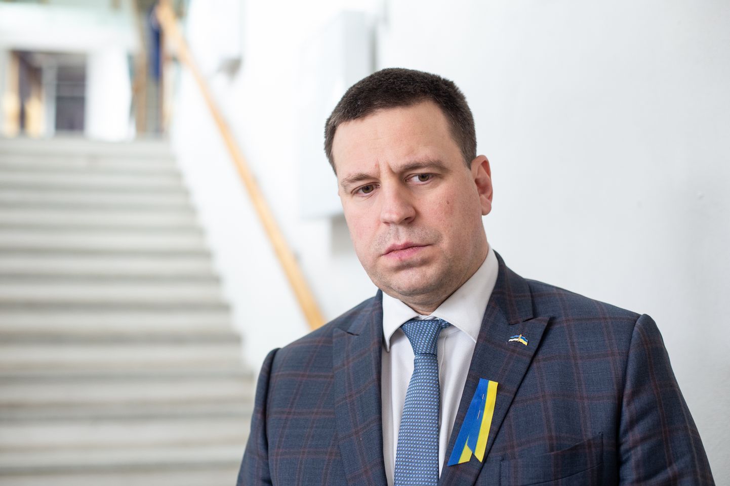 Jüri Ratas loodab, et Eesti ühiskond Ukraina sõja tõttu ei lõhene, ja soovitab selleks inimestel jälgida usaldusväärseid uudistekanaleid.