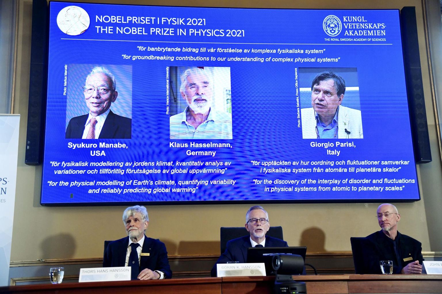Nobeli füüsikapreemia võitjate avalikustamine. 