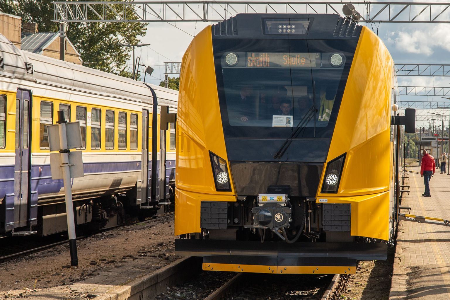Jaunais "Pasažieru vilciena" elektrovilciens.