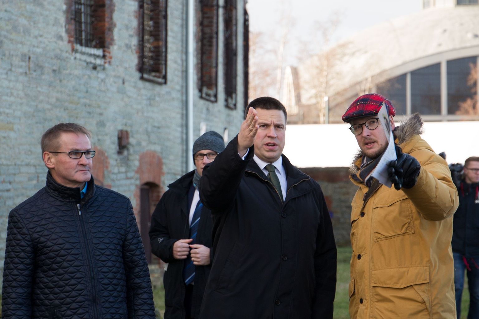 Peaminister Jüri Ratas ja riigihalduse minister Jaak Aab käisid Patarei olukorraga tutvumas.
