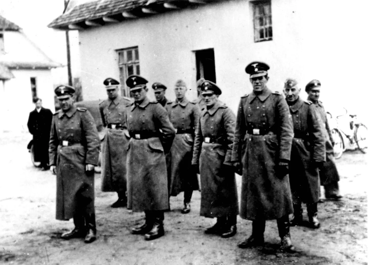 Arhiivifoto Bełżeci valvuritest 1942. aastal.