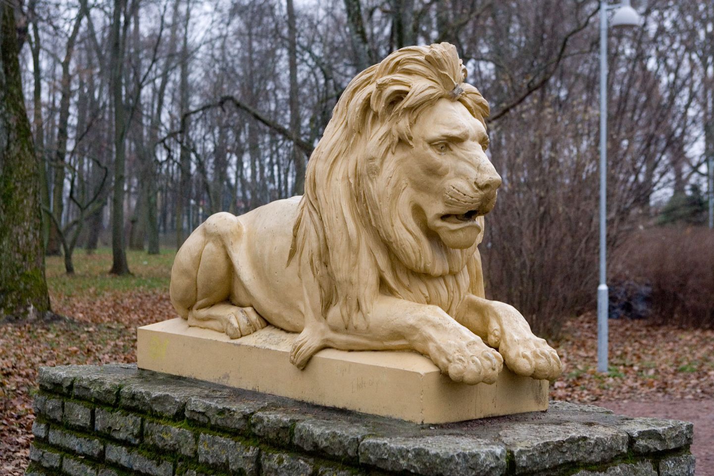 Lõvi kuju Löwenruh pargis.