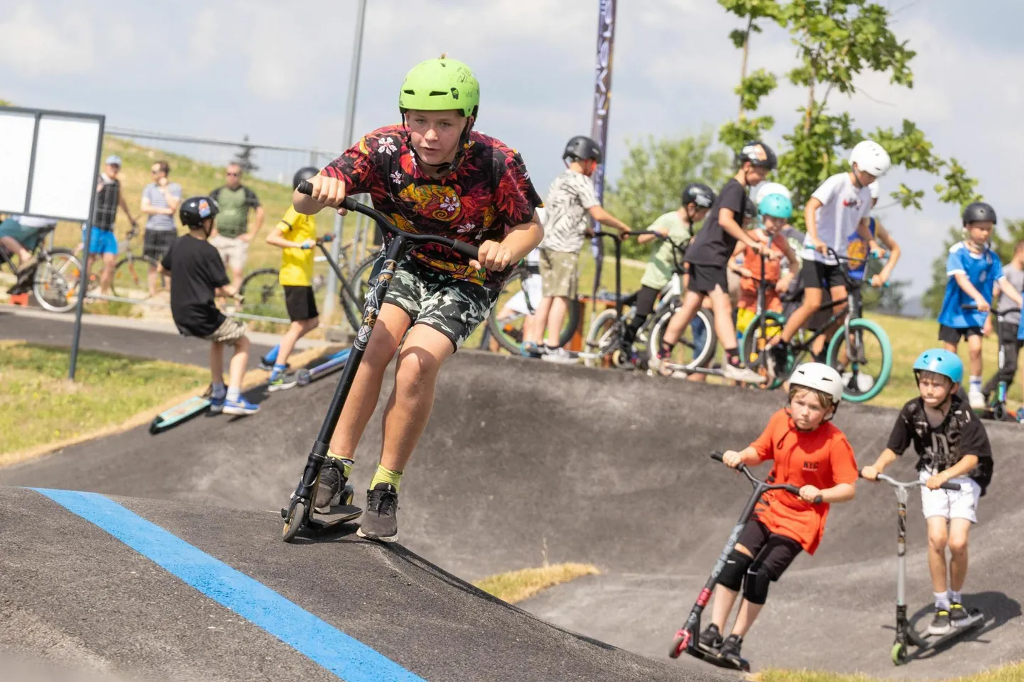 Pump track annab sellel lustijatele hea füüsilise koormuse ja arendab sõiduosavust.