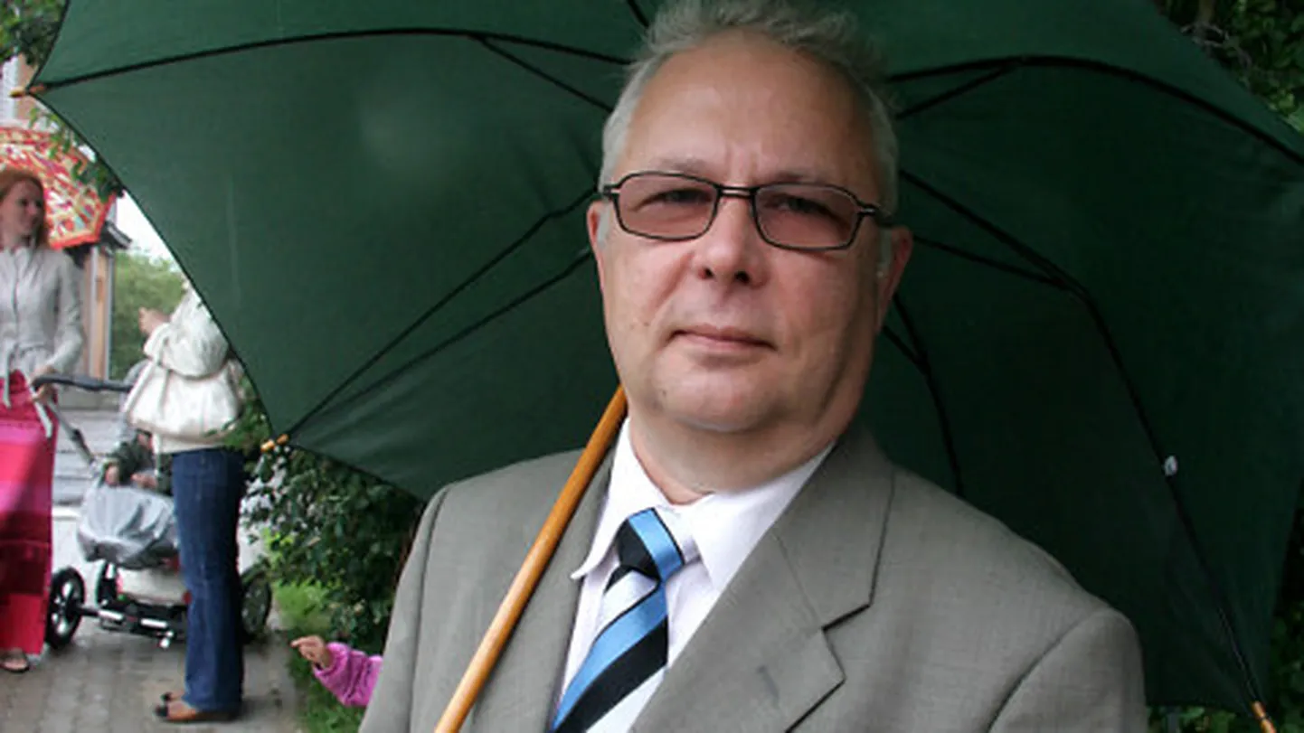 Joel Guljavin.