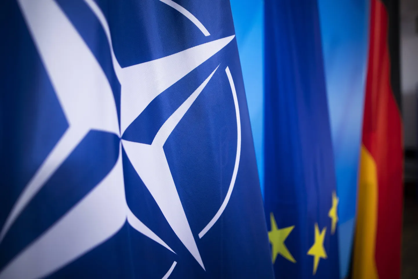 NATO lipp.