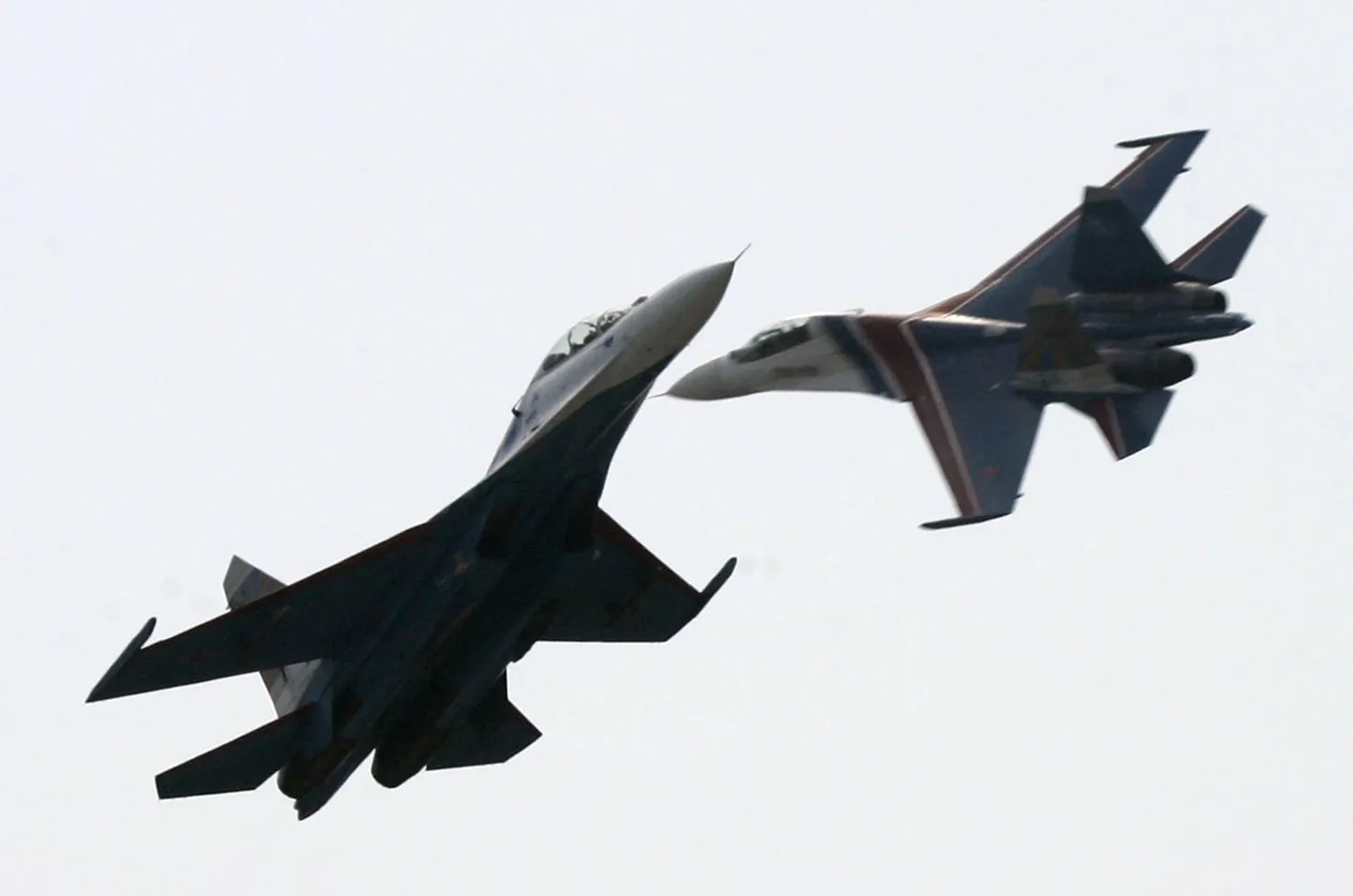 SU-27 hävituslennukid