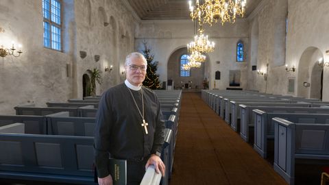 Suur reede ⟩ Ametisse astuv piiskop: abieluga seonduvatest aruteludest ei ole kirikus pääsu