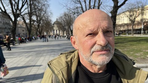 INIMESTEST AEGAMÖÖDA ⟩ Andri Humenjuk. Kunstnik õunapuu otsast