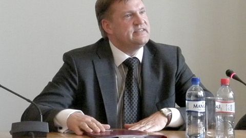 Rēzeknes domes opozīcija vēlas, lai valdības izbraukuma sēdē Latgalē tiktu skatīts tukšā spa centra jautājums