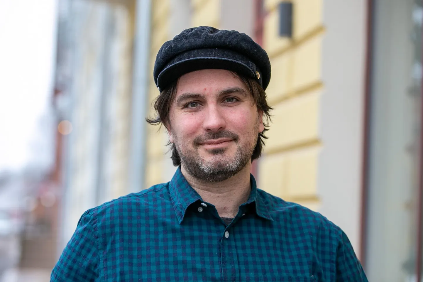 Justin Carroll Petrone on Viljandis elav Ameerika-Eesti ajakirjanik, kirjanik, blogija ja muusik.