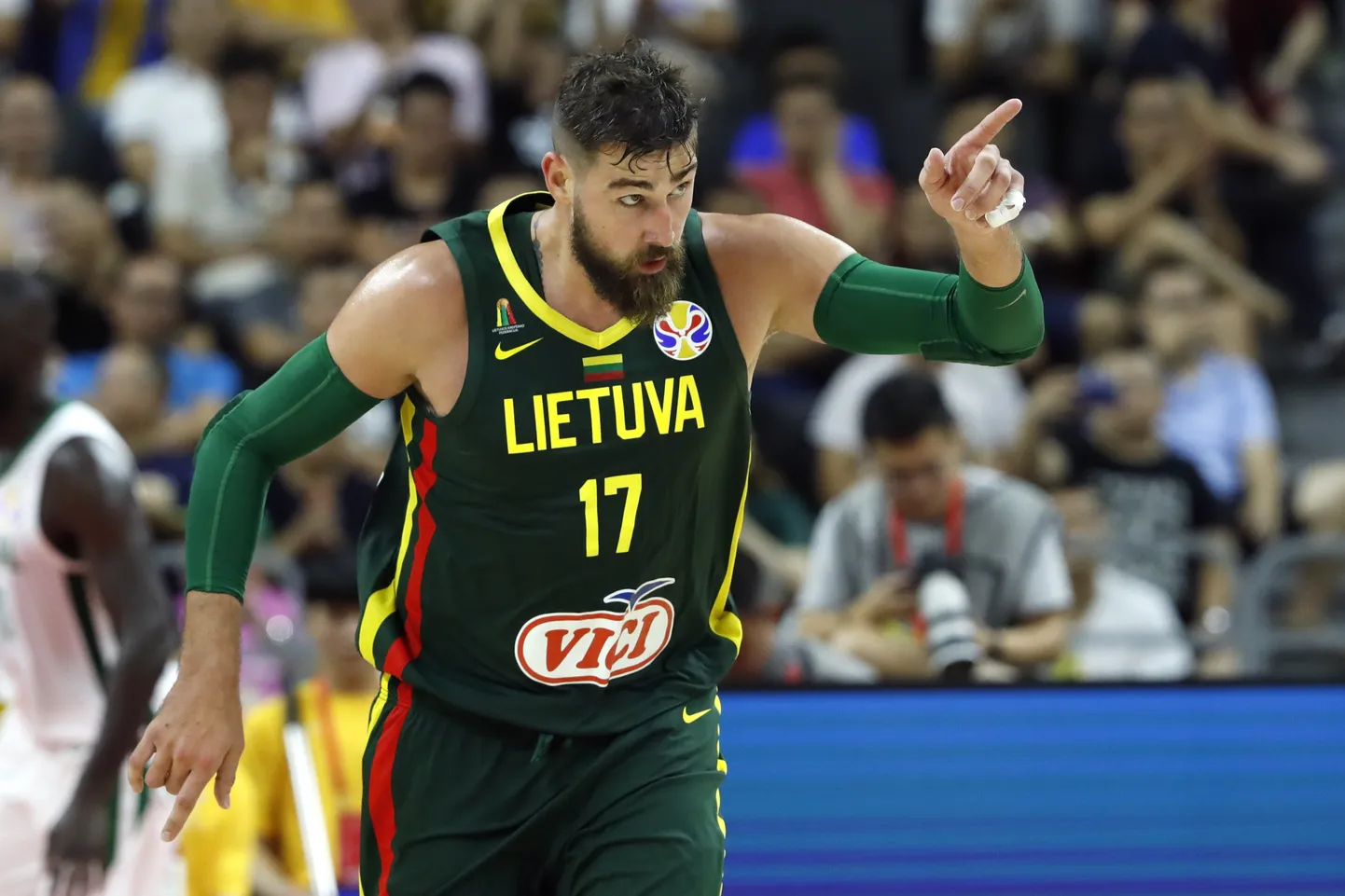 Jonas Valanciunas.