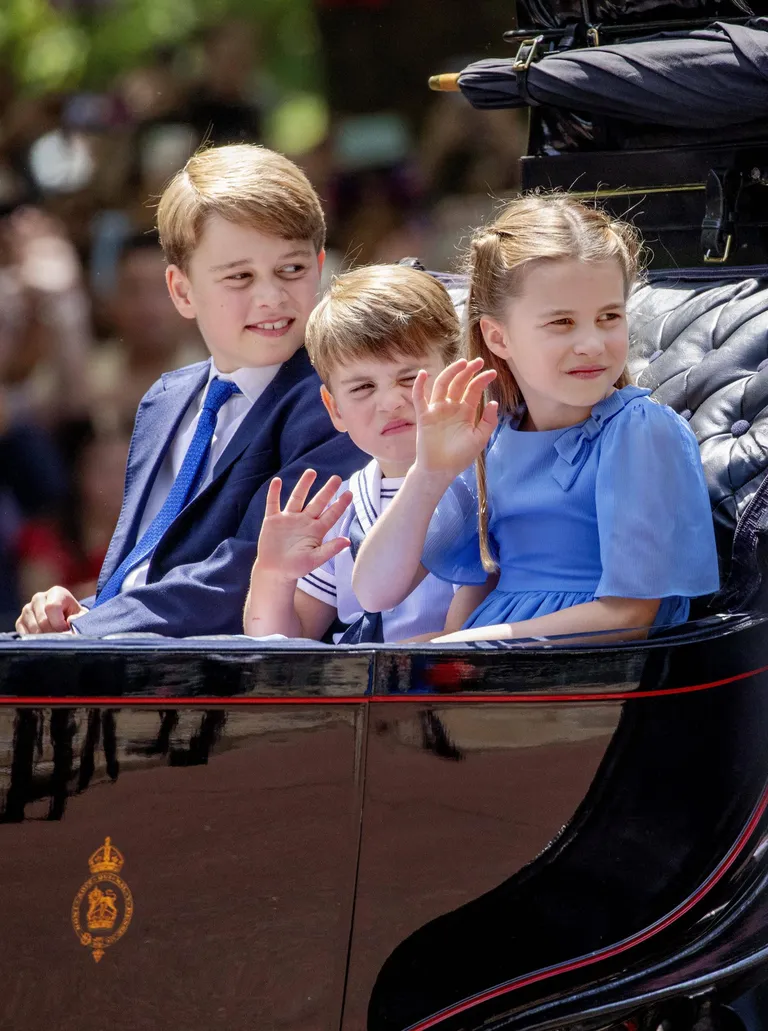 Prints George, prints Louis ja printsess Charlotte.